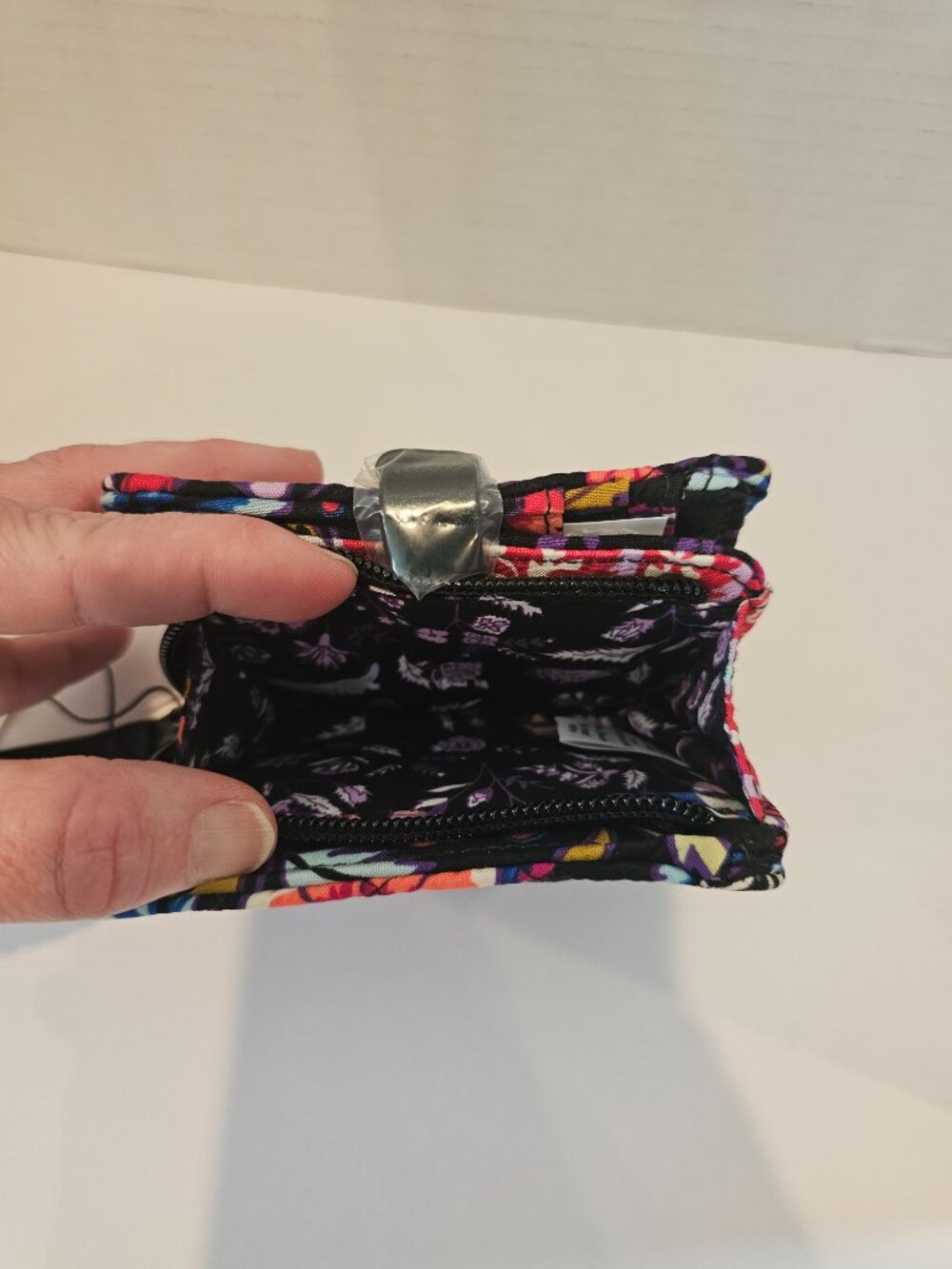 NWT Vera Bradley Iconic RFID Small Wallet Foxwood Animal Floral Black Orange Red - Picture 3 of 8
